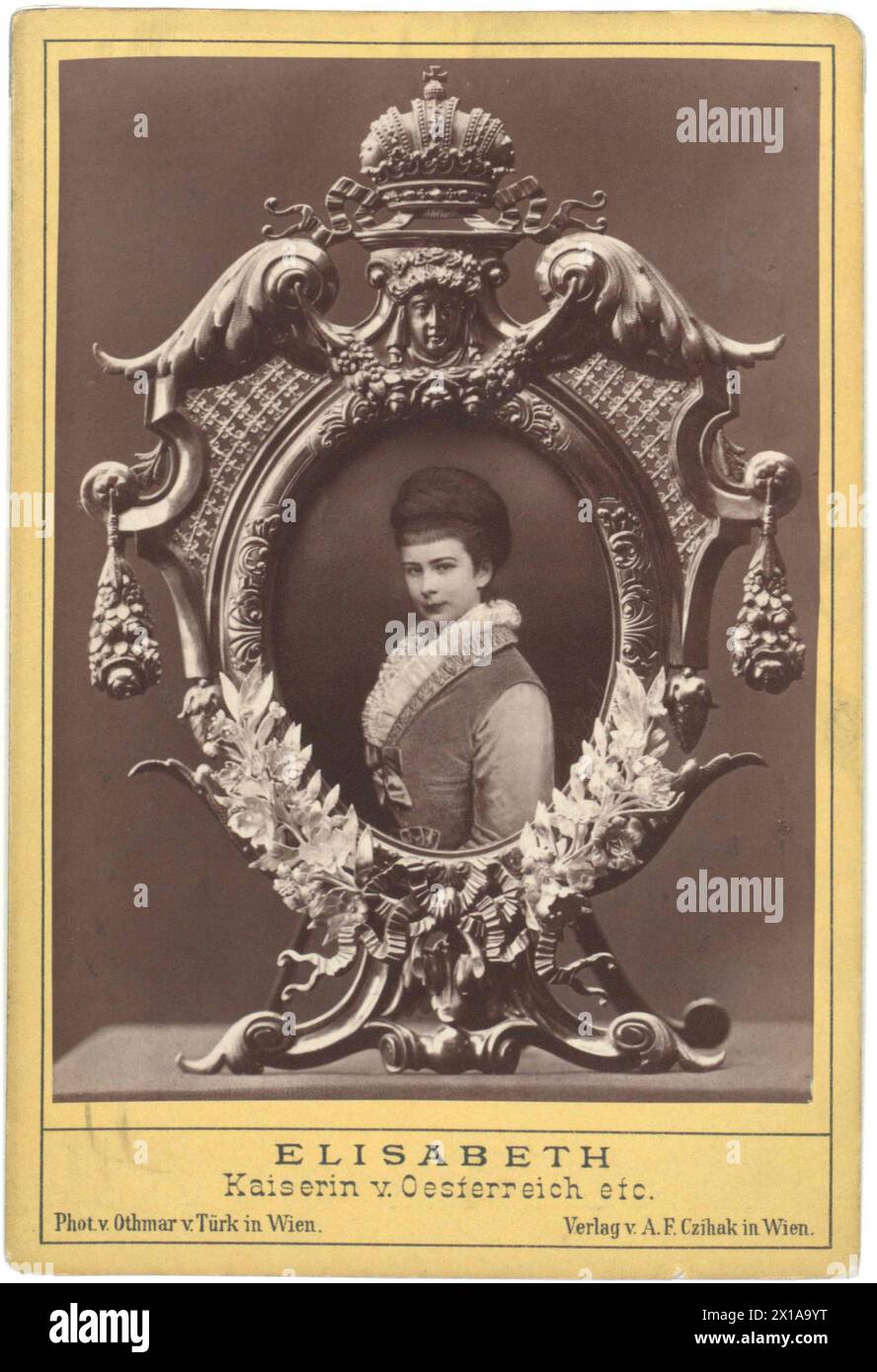 Elisabeth, impératrice d'Autriche, collage de photos avec reproduction basée sur la peinture de Georg Raab dans des cadres. Vente par A. F. Czihak., 1874 - 18740101 PD0060 - Rechteinfo : droits gérés (RM) Banque D'Images