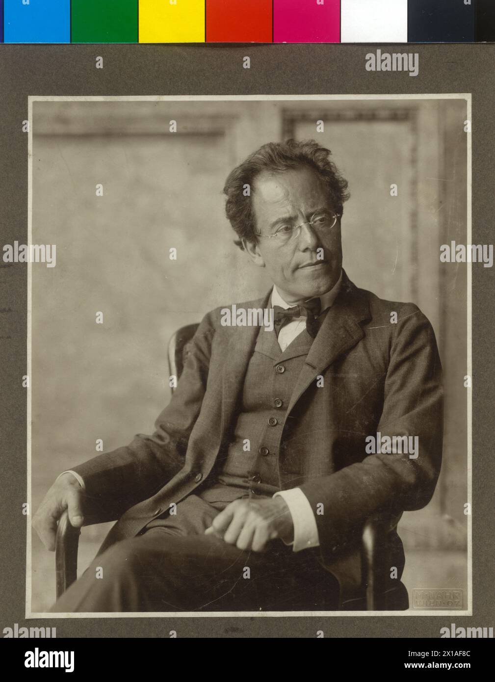 Photo Gustav Mahler, Gustav Mahler, dans la loggia de l'Opéra de Vienne 1907., 1907 - 19070101 PD1053 - Rechteinfo : droits gérés (RM) Banque D'Images