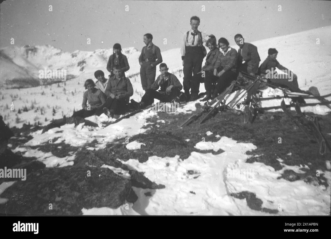 Nassfeld, jeune skieur au repos sur le Nassfeld. photographie. Photographie circa 1930., 1930 - 19300101 PD8158 - Rechteinfo : droits gérés (RM) Banque D'Images