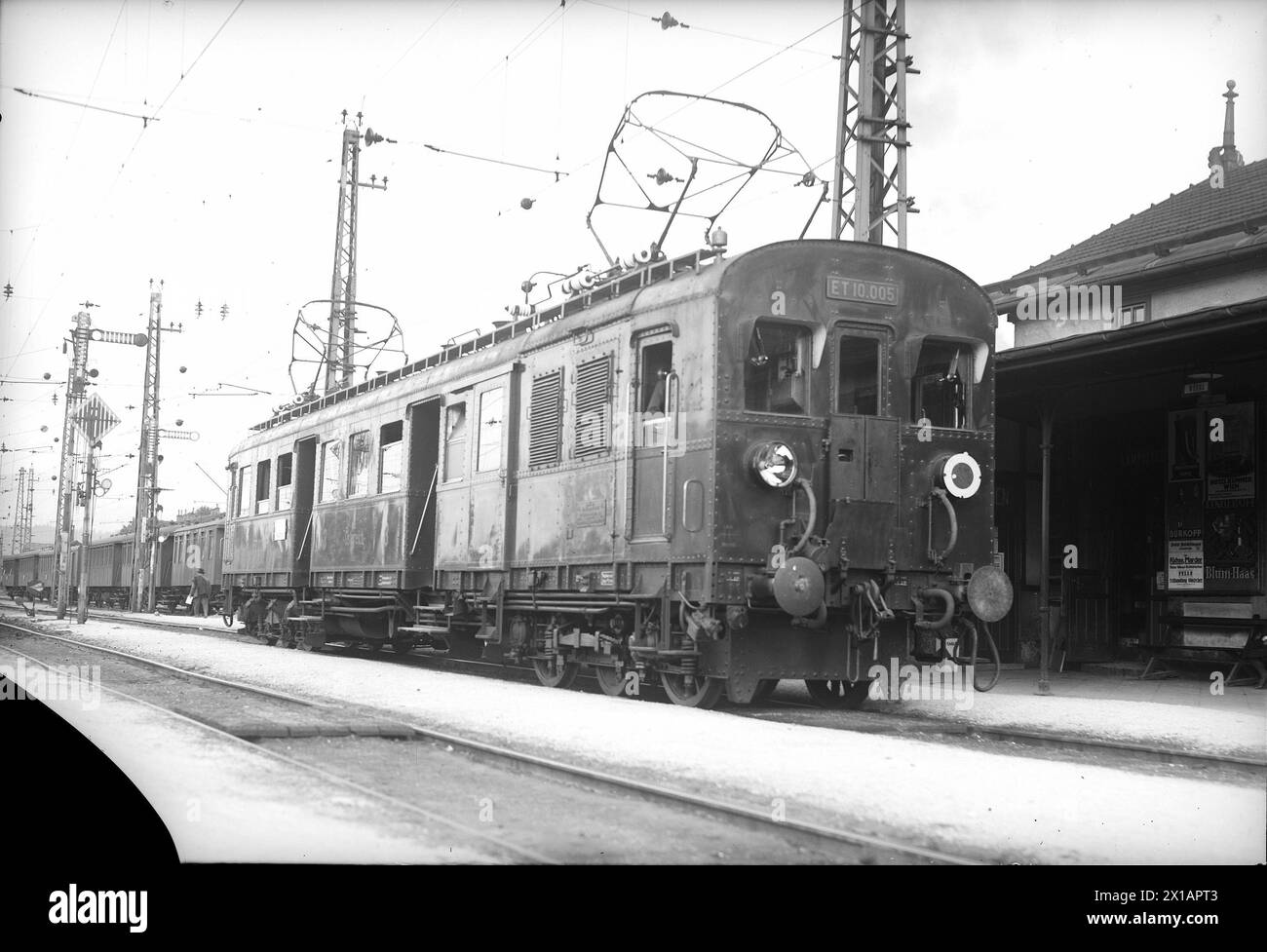 Woergl, BBOe Railcar électrique IT 10,05 de devant, oebb 4041,05 un autre dans la disposition de roue primordiale A1A3, 1930 - 19300101 PD9271 - Rechteinfo : droits gérés (RM) Banque D'Images