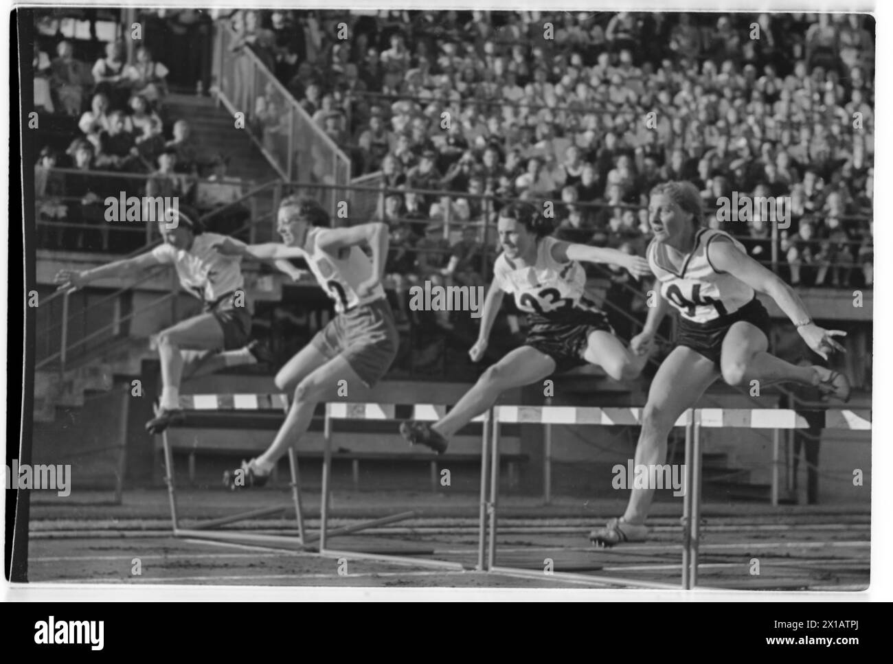 Championnats d'Europe d'athlétisme féminin 1938, course haies des dames, 1.9.1938 - 19380901 PD0139 - Rechteinfo : droits gérés (RM) Banque D'Images