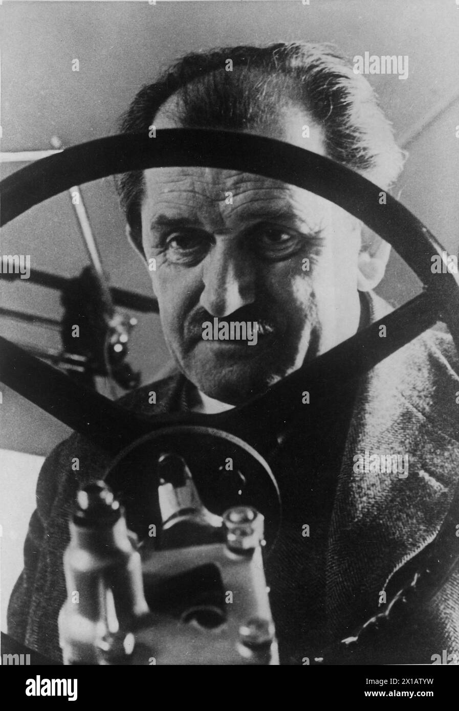 Ferdinand Porsche, ingénieur concepteur automobile, 1940 - 19400101 PD3756 - Rechteinfo : droits gérés (RM) Banque D'Images