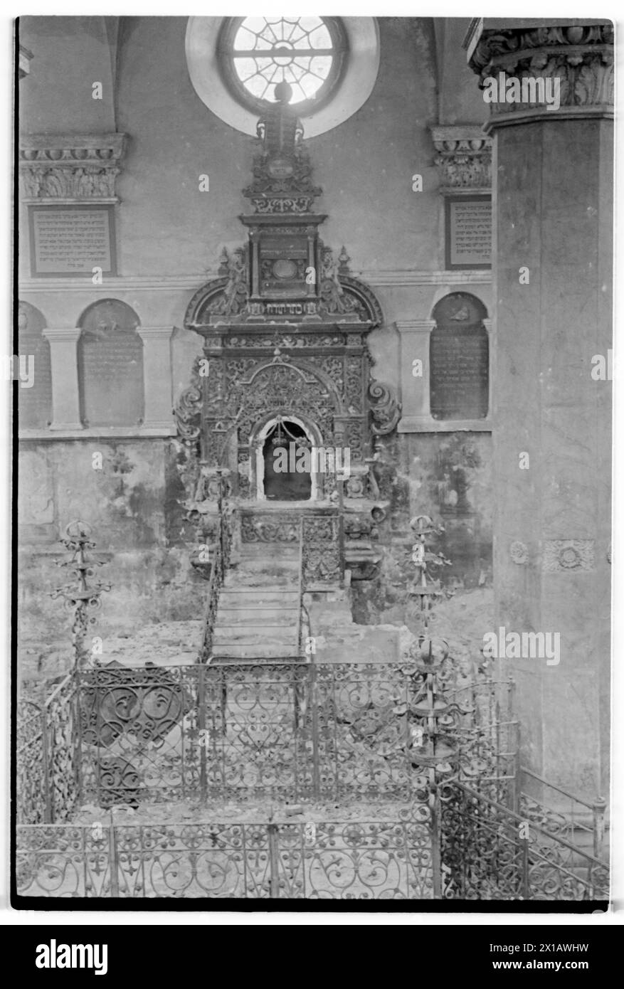 Synagogue profane, vue dans la salle de prière de la synagogue profane allemande et détruite, 1.7.1943 - 19430701 PD0093 - Rechteinfo : droits gérés (RM) Banque D'Images