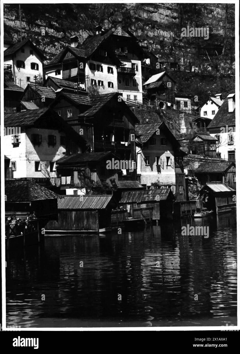 Hallstatt - Salzkammergut, vue depuis la mer depuis les maisons de Hallstatt, 1946 - 19460101 PD3916 - Rechteinfo : droits gérés (RM) Banque D'Images