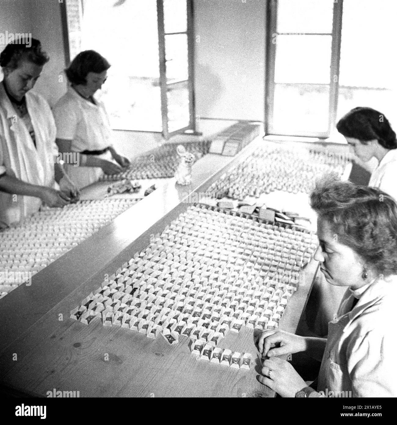 Soutien-gorge Fuschl S Salzburg, 'Maka'- usine de lames de rasoir : vue intérieure, 01.07.1949 - 19490701_PD0026 - Rechteinfo : droits gérés (RM) Banque D'Images