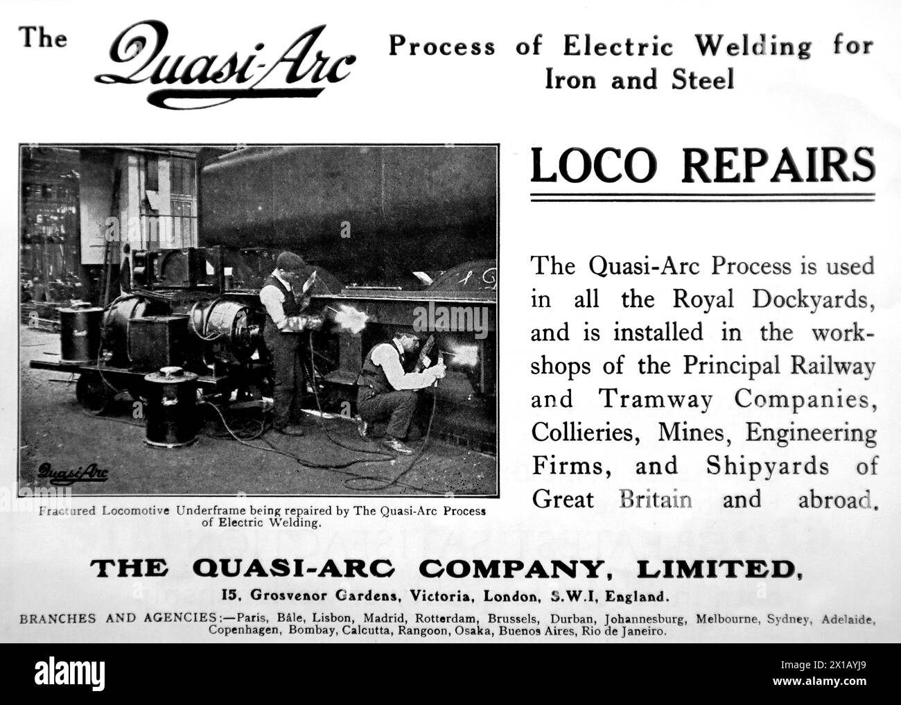 Publicité pour la quasi-Arc Company Limited de Victoria, Londres, et avec des succursales et agences dans le monde entier. Spécialiste du procédé quasi-Arc de soudage électrique du fer et de l'acier. Sur la photo, un châssis de locomotive fracturé est en cours de réparation. D’après une publication originale datée du 15 mai 1924, cela contribue à donner un aperçu des transports publics, et des chemins de fer en particulier, des années 1920 Banque D'Images