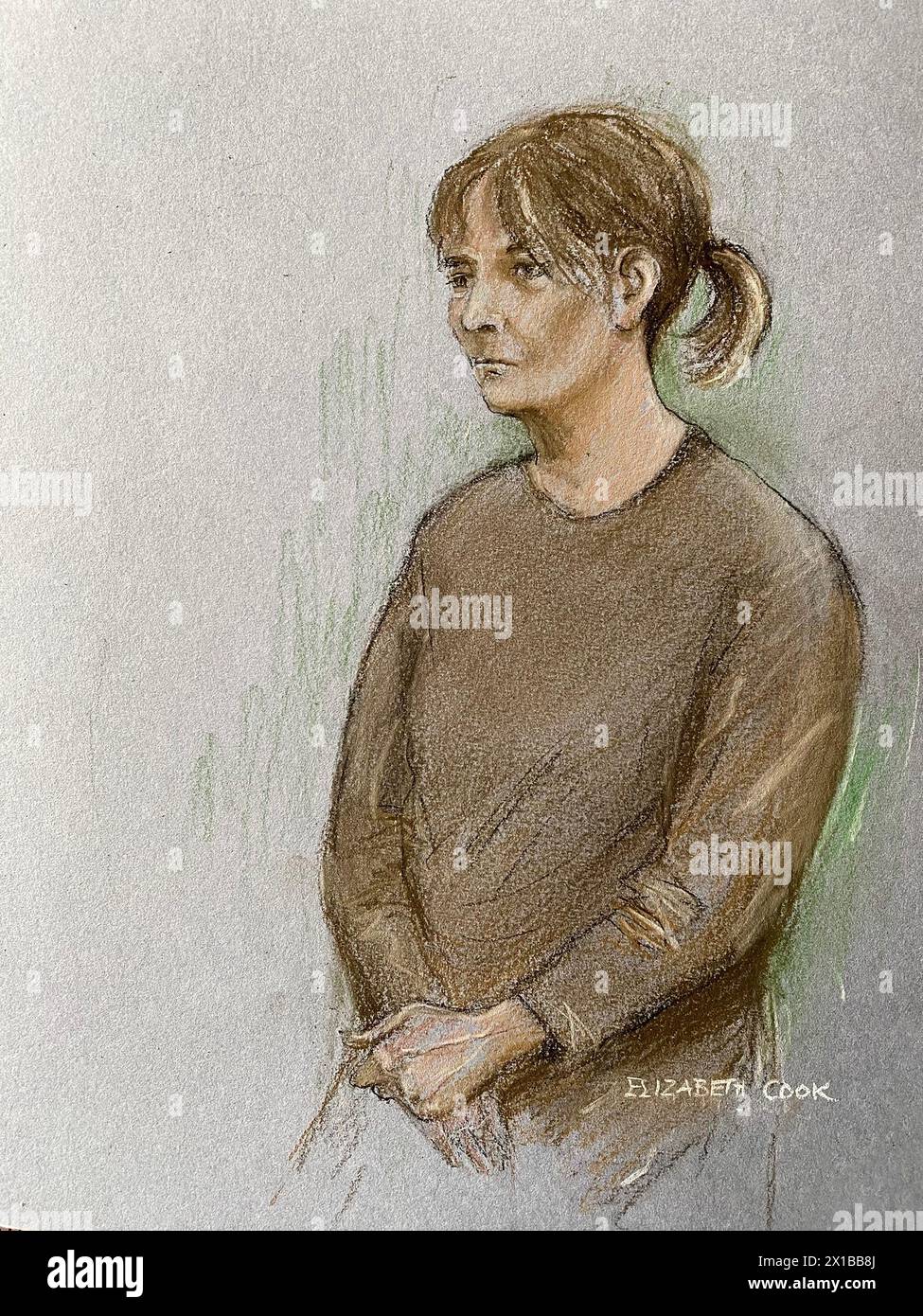 Croquis d'Elizabeth Cook de Joanne Sharkey, 54 ans, apparaissant sur le banc des accusés du meurtre d'un bébé trouvé dans la forêt de Warrington il y a plus de 25 ans. Baby 'Callum', nommé d'après la zone où il a été trouvé, a été découvert près du parc à thème Gulliver's World dans le quartier Callands de la ville en mars 1998. Date de la photo : mardi 16 avril 2024. Banque D'Images