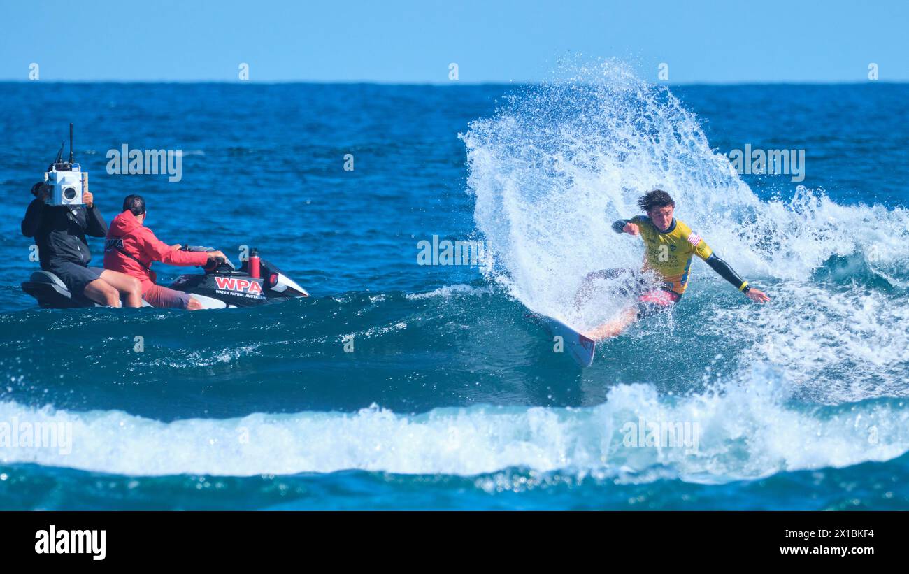 Le surfeur professionnel américain Griffin Colapinto participe à l'événement de surf professionnel Margaret River 2024 à surfer's point, Prevelly, Australie occidentale. Banque D'Images