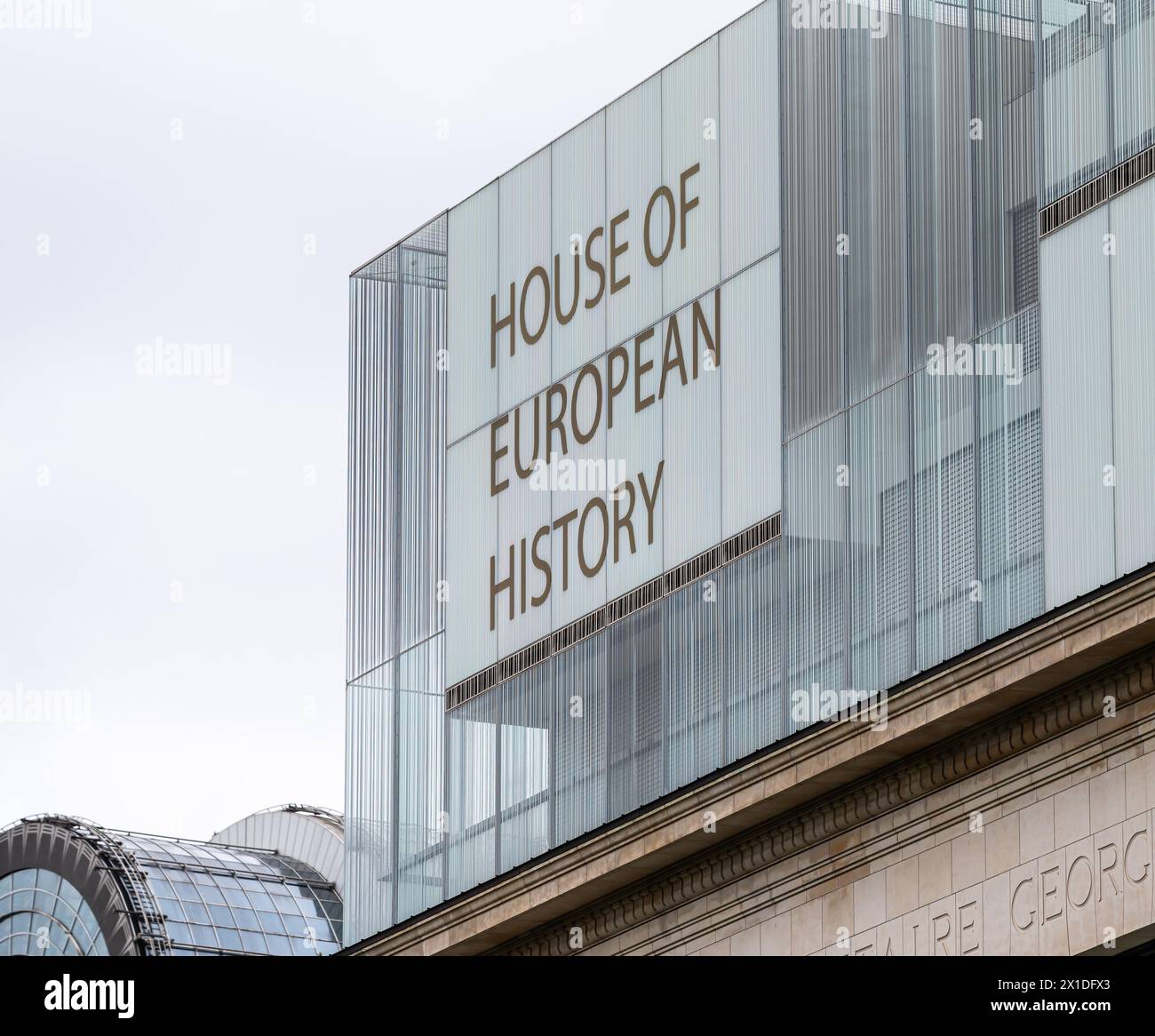 Bruxelles, Belgique, 16 avril 2024 - enseigne de la Maison de l'histoire européenne, musée avec exposition permanente Banque D'Images