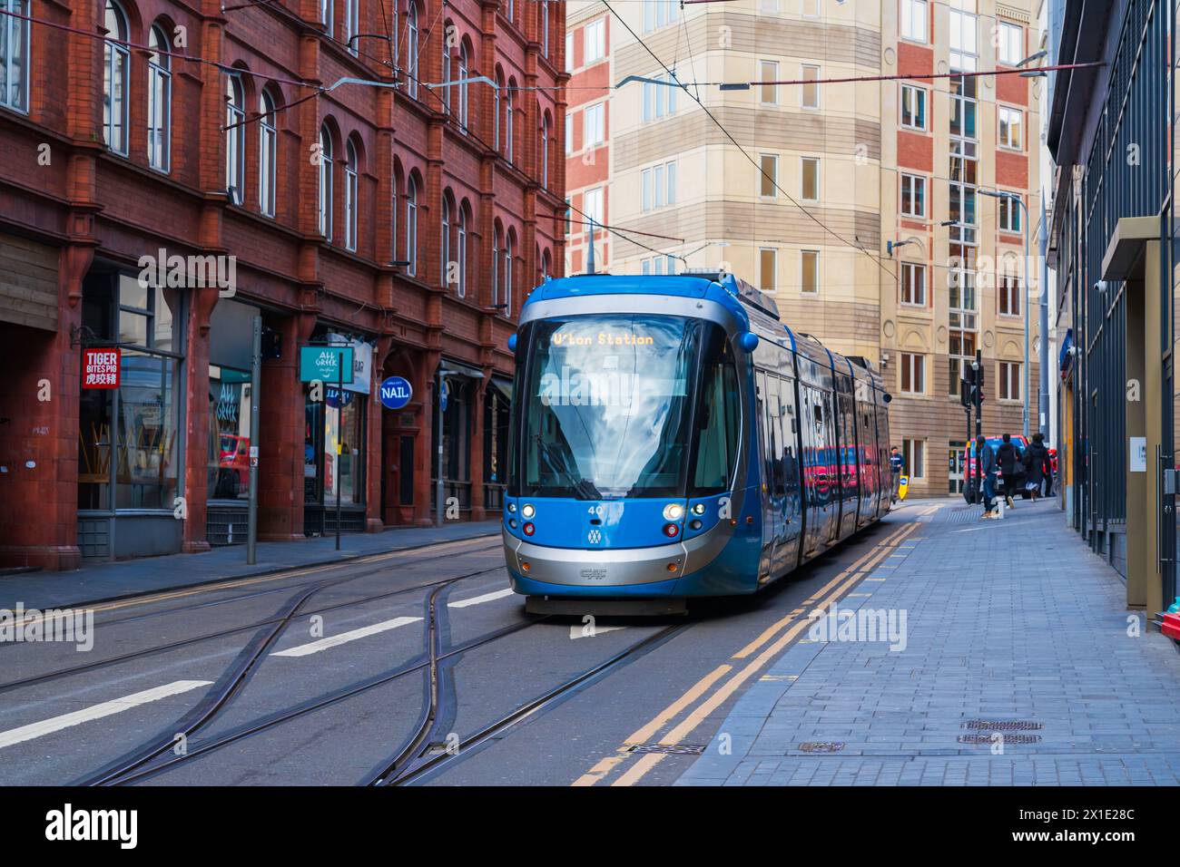 Birmingham, Royaume-Uni 16 avril 2024 : tramway de Birmingham sur Stephenson Street dans la ville Banque D'Images