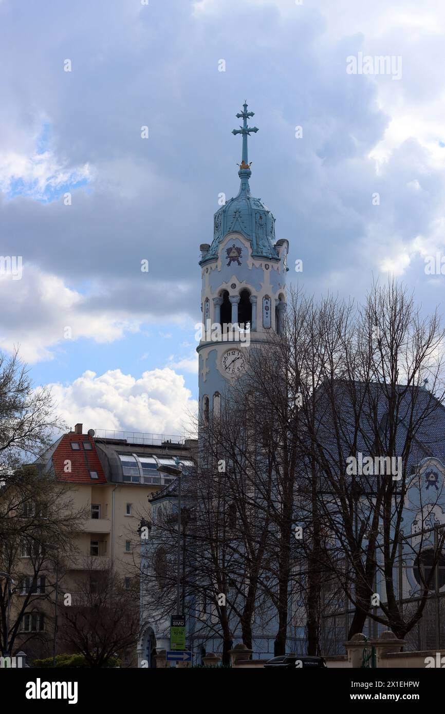 Église bleue ou l'église des réussites Elizabeth à Bratislava, Slovaquie. Belle architecture européenne. Banque D'Images