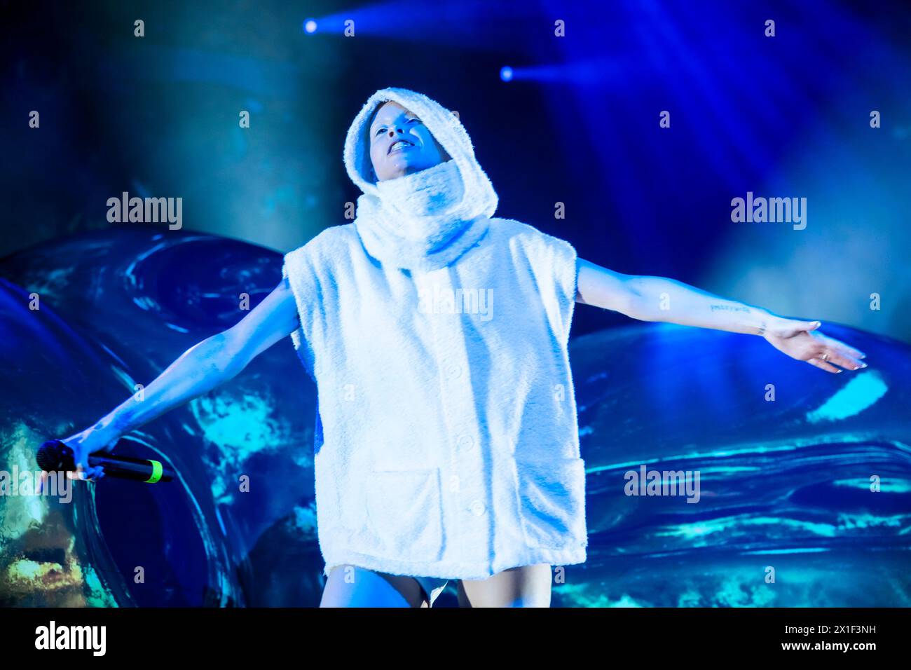 Yolandi visser du groupe de hip-hop alternatif sud-africain Die Antwoord se produit en concert à Alcatraz à Milan, en Italie, le 16 avril 2024 Banque D'Images