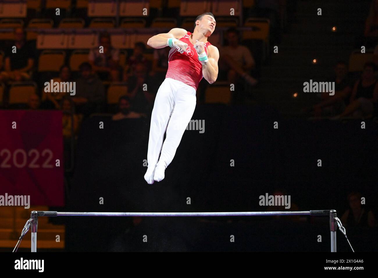 Ahmet Onder (Turquie). Championnats d'Europe Munich 2022 : gymnastique artistique, finale de barre horizontale masculine Banque D'Images