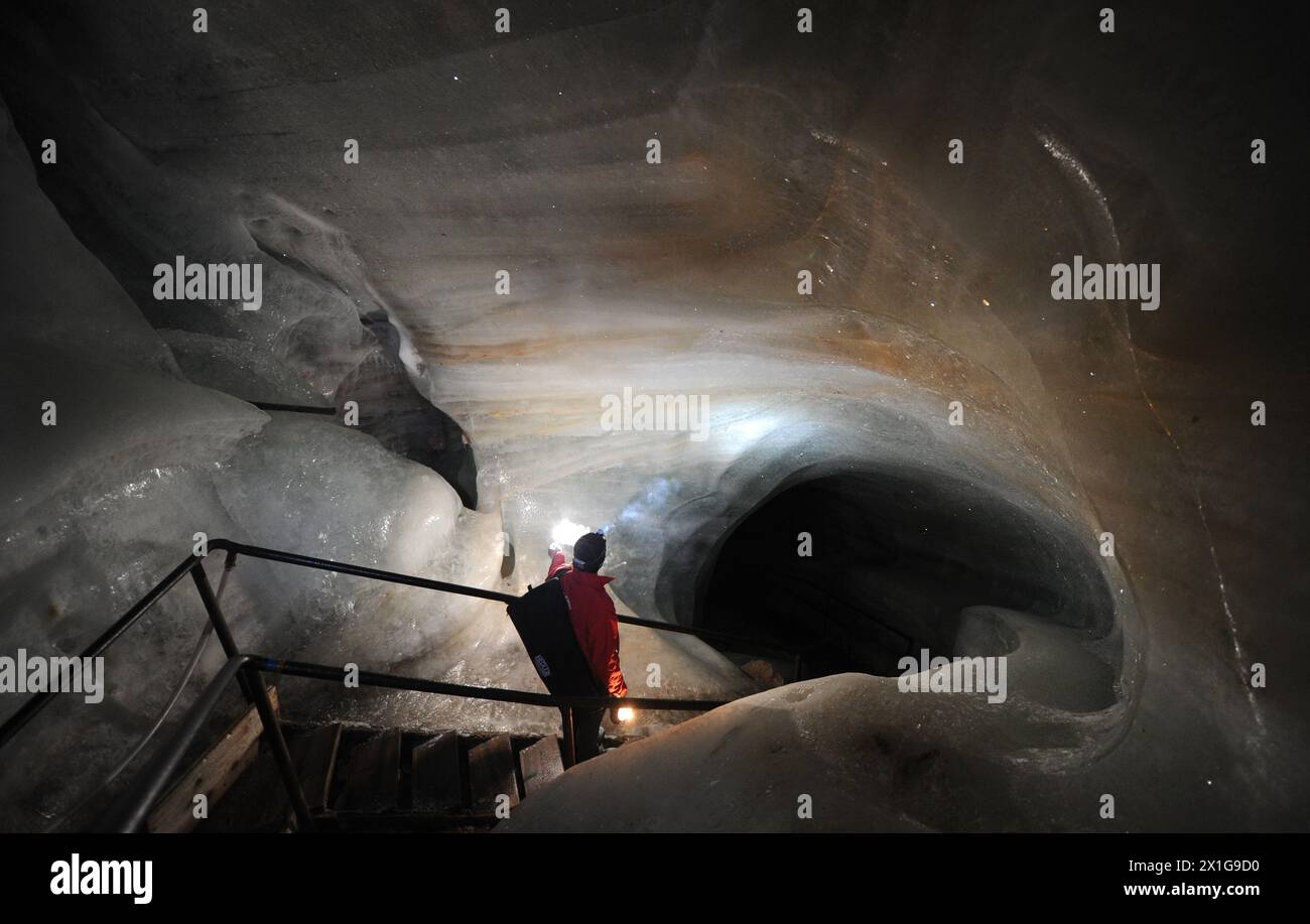 Autriche - grotte de glace de Werfen, la plus grande grotte de glace du monde, capturée le 28 juin 2010. - 20100628 PD10726 - Rechteinfo : droits gérés (RM) Banque D'Images