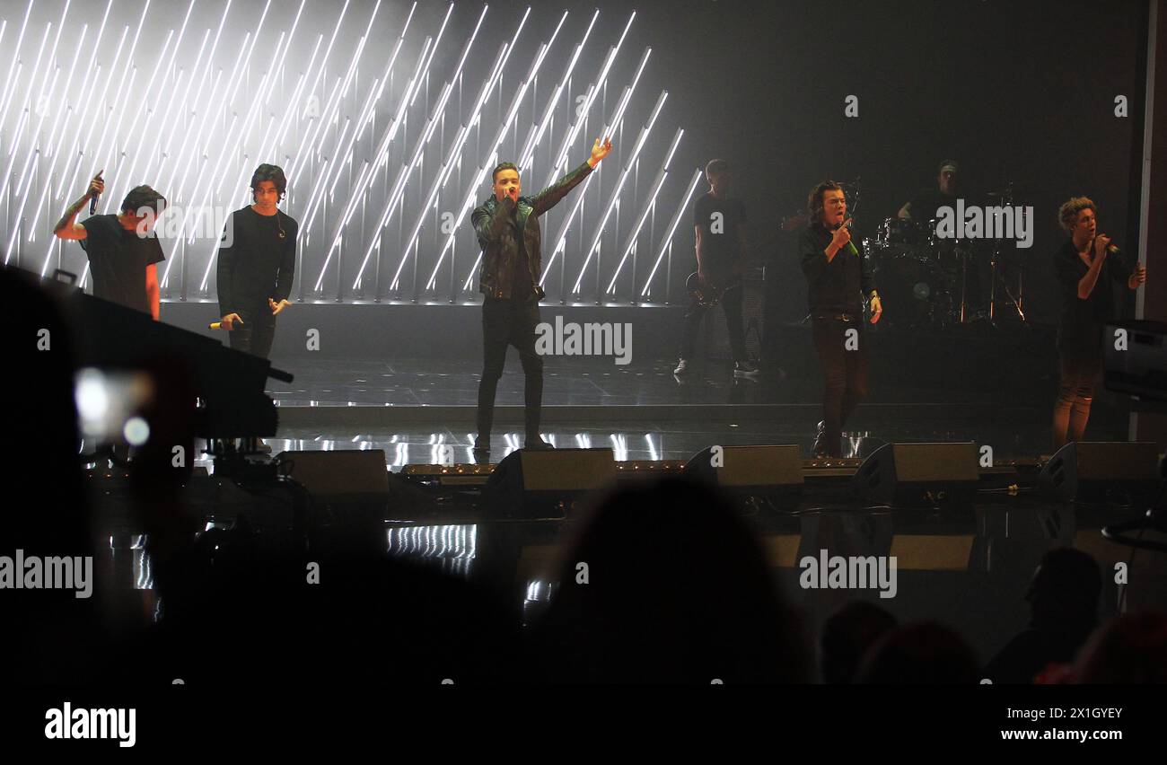 L'émission de télévision allemande 'Wetten, dass..?' (Lit. 'BET, That..?') A eu lieu à Graz, Autriche, le 8 novembre 2014. Sur la photo : groupe britannique One Direction. - 20141108 PD9979 - Rechteinfo : droits gérés (RM) Banque D'Images