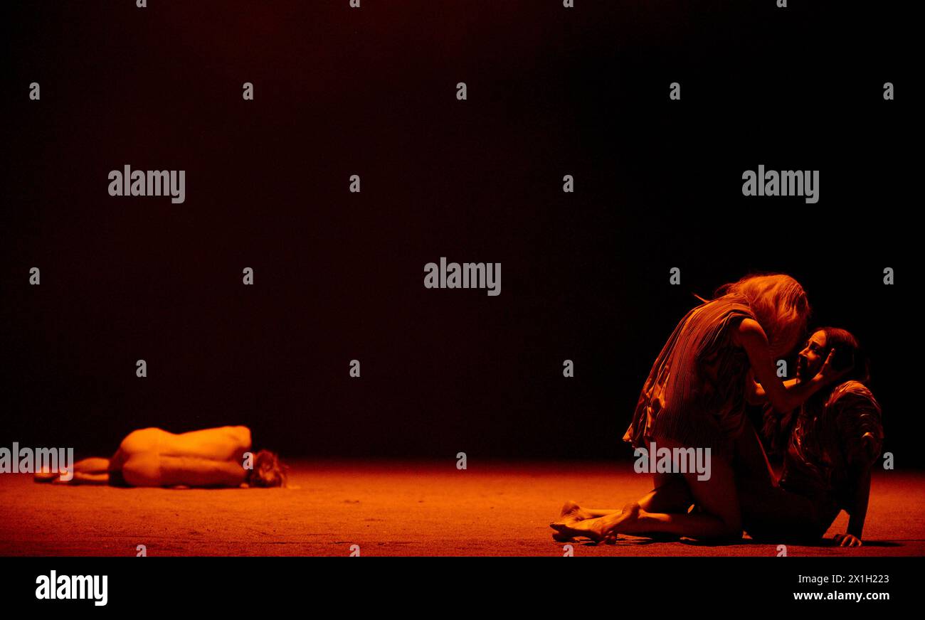 Antigone and ismene Banque de photographies et d’images à haute ...
