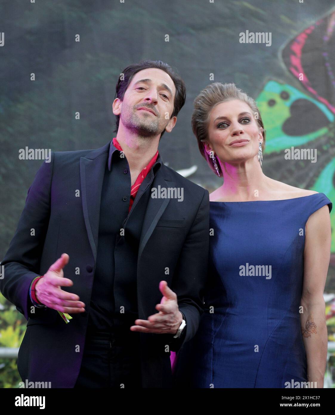 Cérémonie d'ouverture du 'Life Ball' devant l'hôtel de ville de Vienne le 2 juin 2018. PHOTO : (G-d) Adrien Brody et Katee Sackhoff - 20180602 PD5096 - Rechteinfo : droits gérés (RM) Banque D'Images