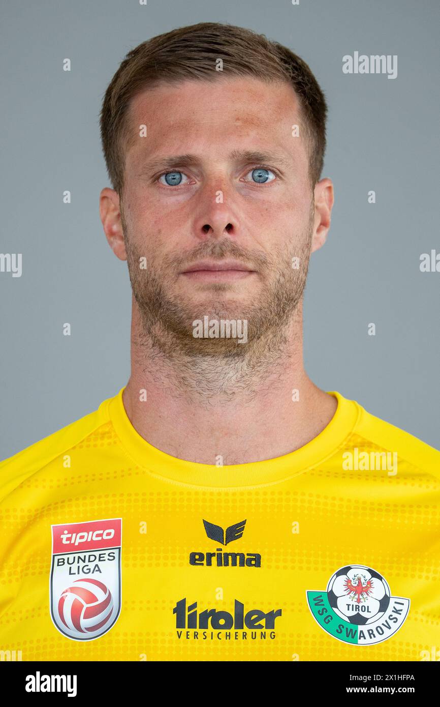 ABD0096 20190710 - Pascal Grünwald lors de l'équipe officielle et de la photographie de portrait du tipico Bundesliga Club WSG Swarovski Tirol pour la saison à venir au Swarovski Kristallwelten à Wattens, Autriche le 2019/07/10. - 20190710 PD2508 - Rechteinfo : droits gérés (RM) Banque D'Images