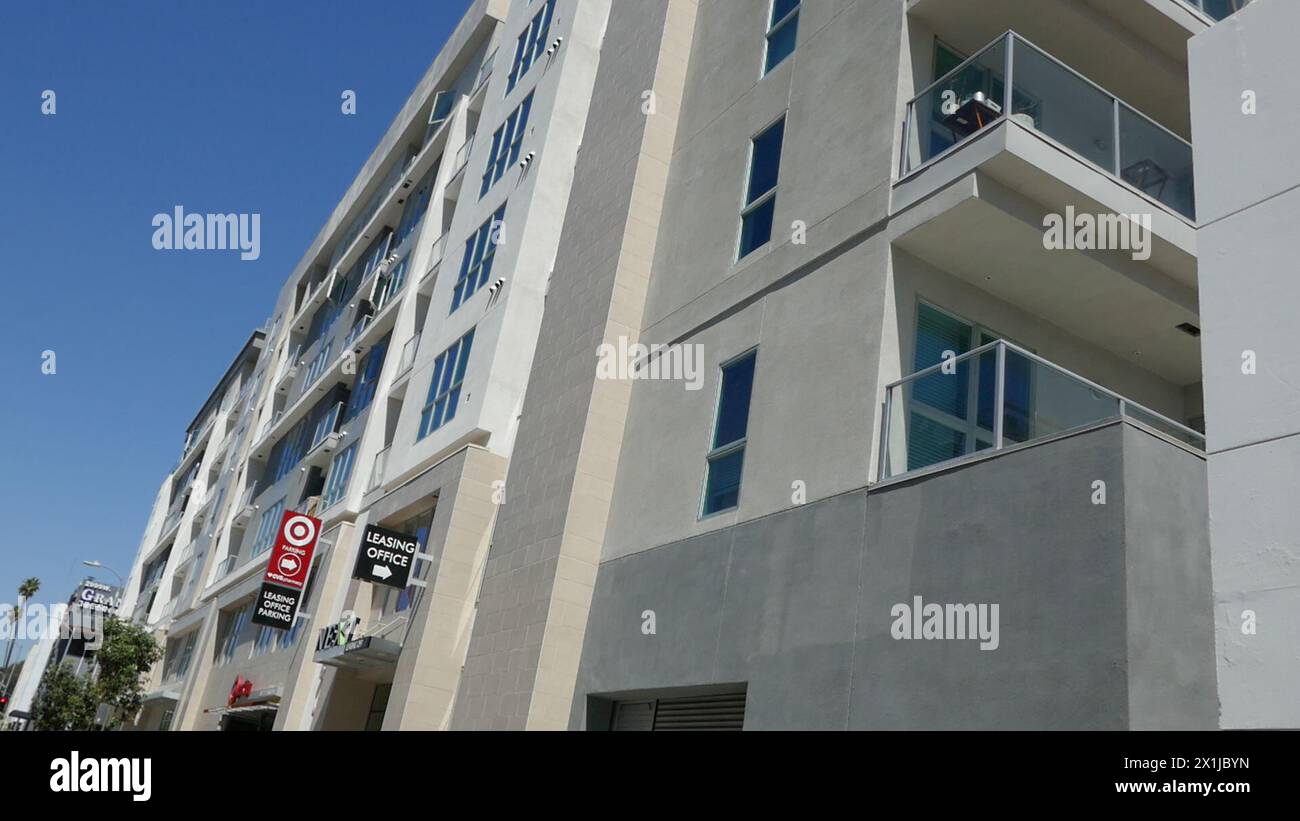 Los Angeles, Californie, USA 16 avril 2024 L'actrice Hope noie son ancienne maison au 620 S. Virgil Avenue le 16 avril 2024 à Los Angeles, Californie, USA. Photo de Barry King/Alamy Stock photo Banque D'Images