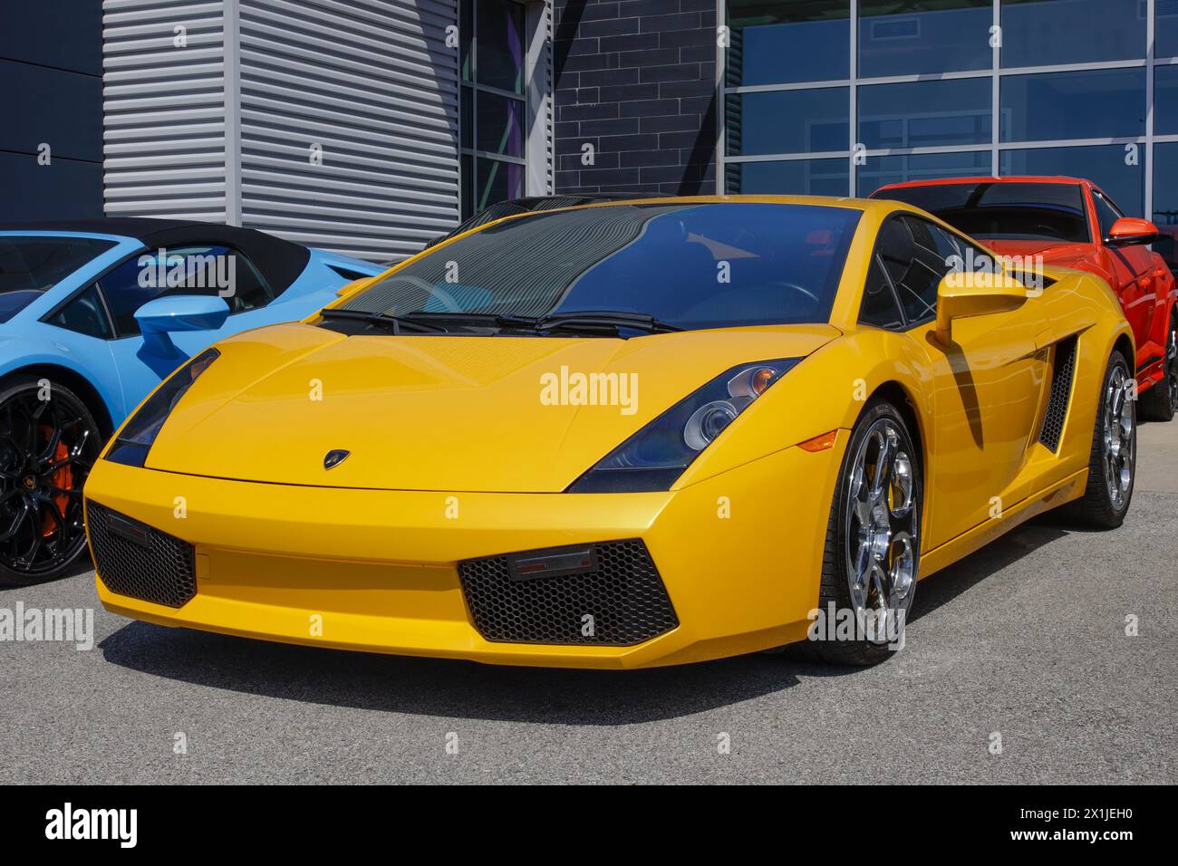 Indianapolis - 14 avril 2024 : Lamborghini Gallardo LP 560-4 AWD exposé chez un concessionnaire. Lamborghini propose la Gallardo avec un moteur V10 de 5,0 L. MY:2 Banque D'Images