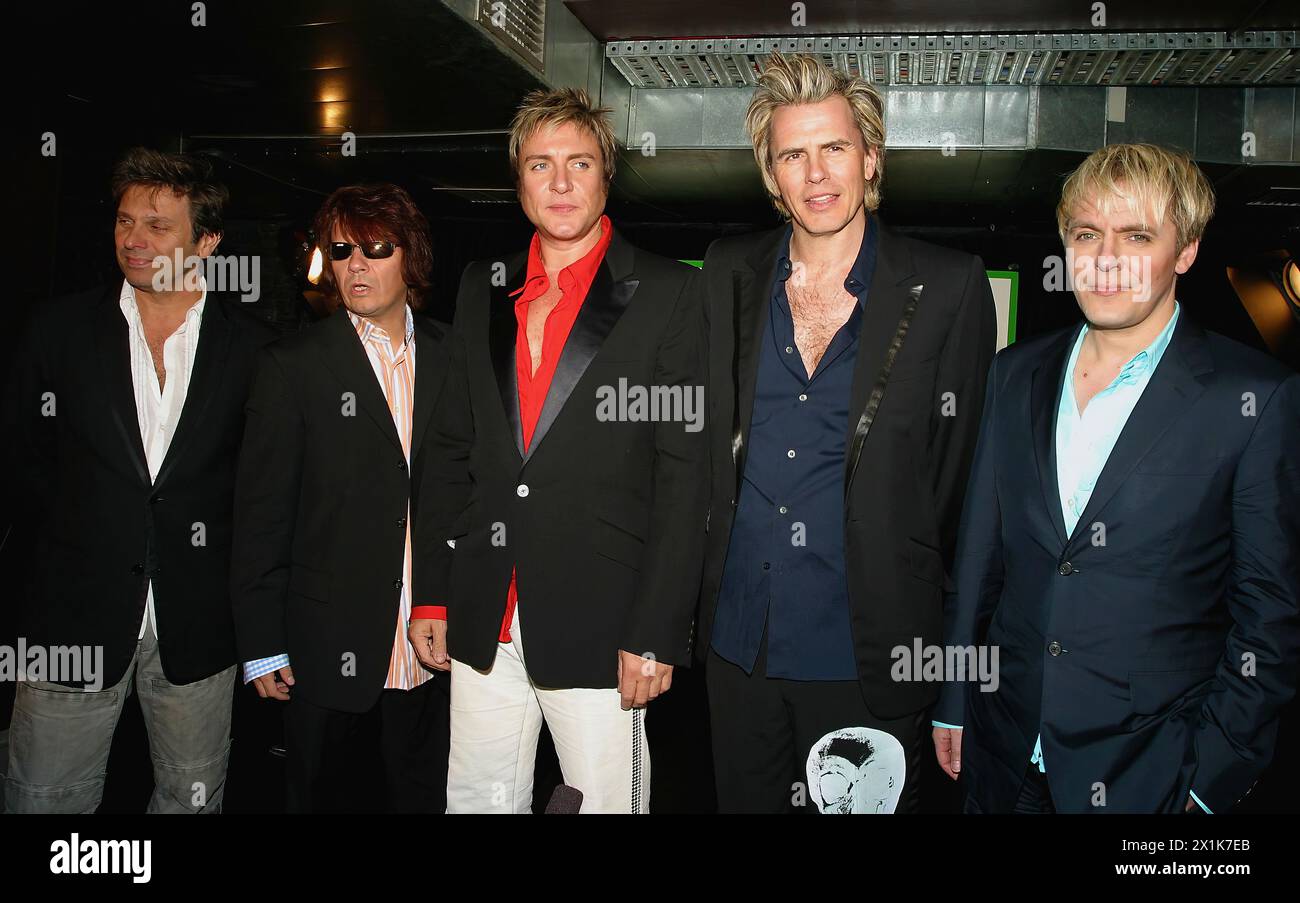 DURAN DURAN LANCE LEUR NOUVEL ALBUM 'ASTRONAUT', SYDNEY, AUSTRALIE 23 AOÛT 2004-DURAN DURAN...PHOTOS : PAUL LOVELACE Banque D'Images