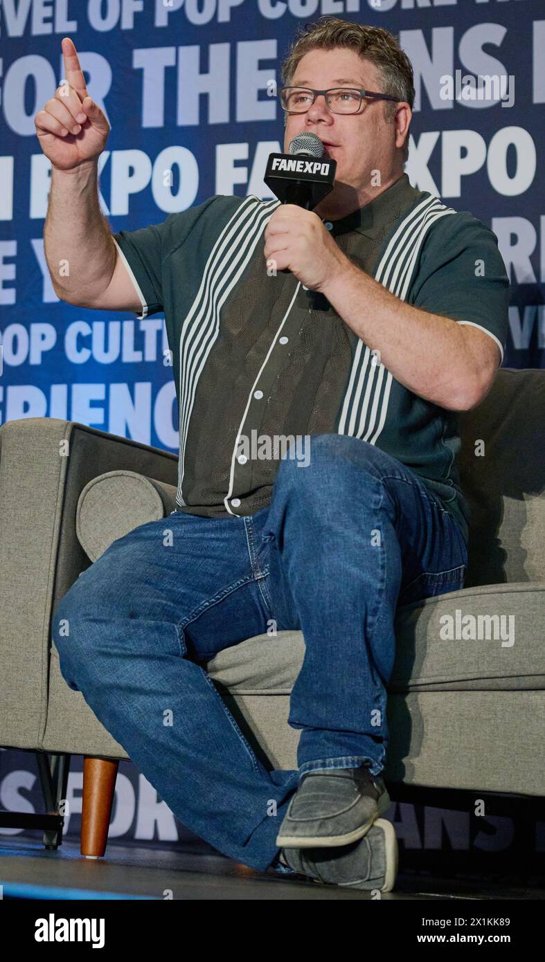 PHILADELPHIE, PA, États-Unis - 03 JUIN 2023 : Sean Astin Q&R à FAN EXPO au Pennsylvania Convention Center. Banque D'Images
