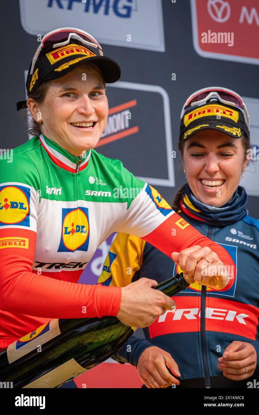De ronde van Vlaanderen WE(Tour de Flandre), Belgique. Lidl - Trek Champion National Italien célèbre la victoire d'Anvers à Oudenaarde sur 163km Banque D'Images