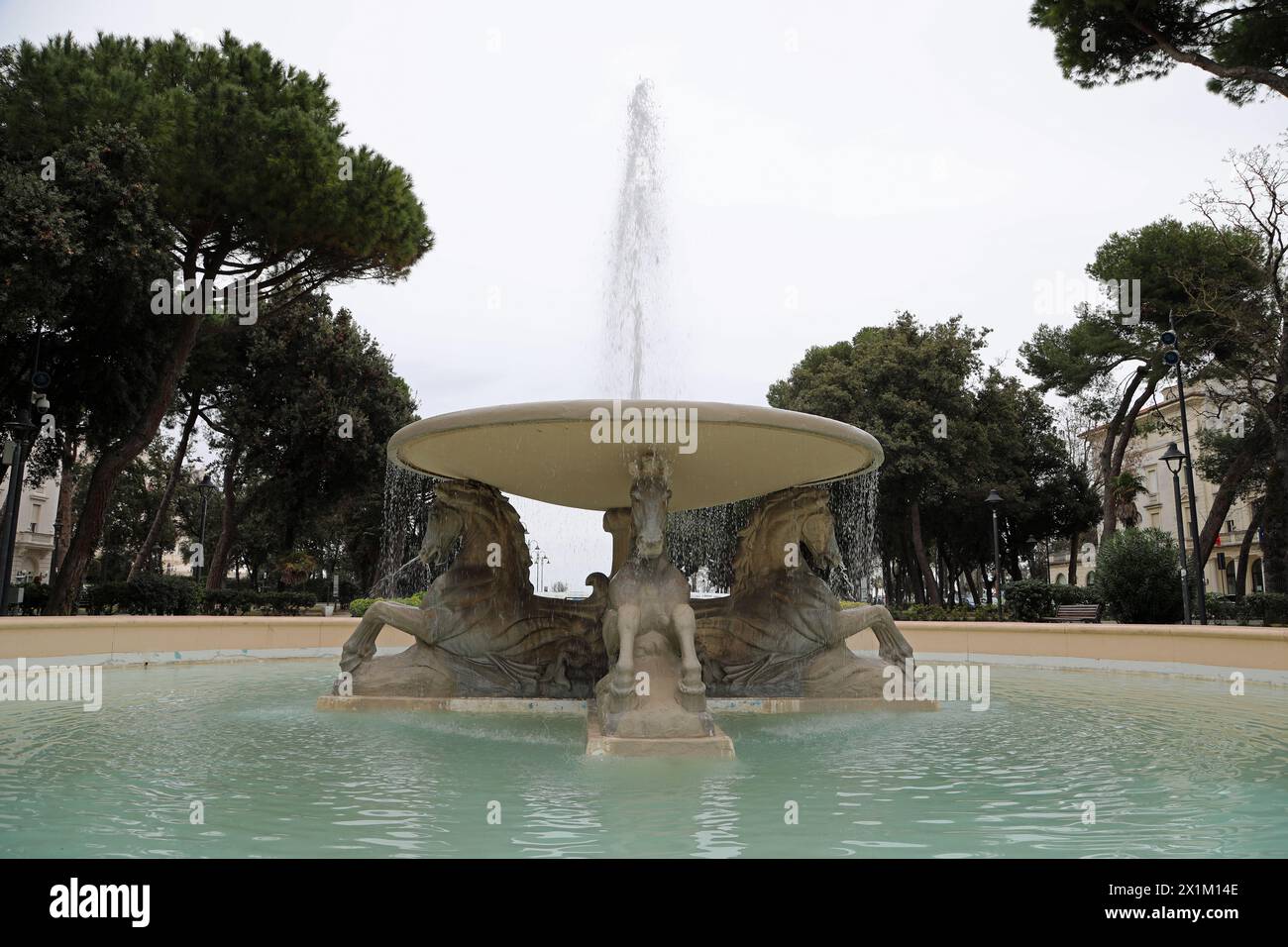Fontaine des quatre hippocampes à Rimini sur la côte Adriatique de l'Italie Banque D'Images
