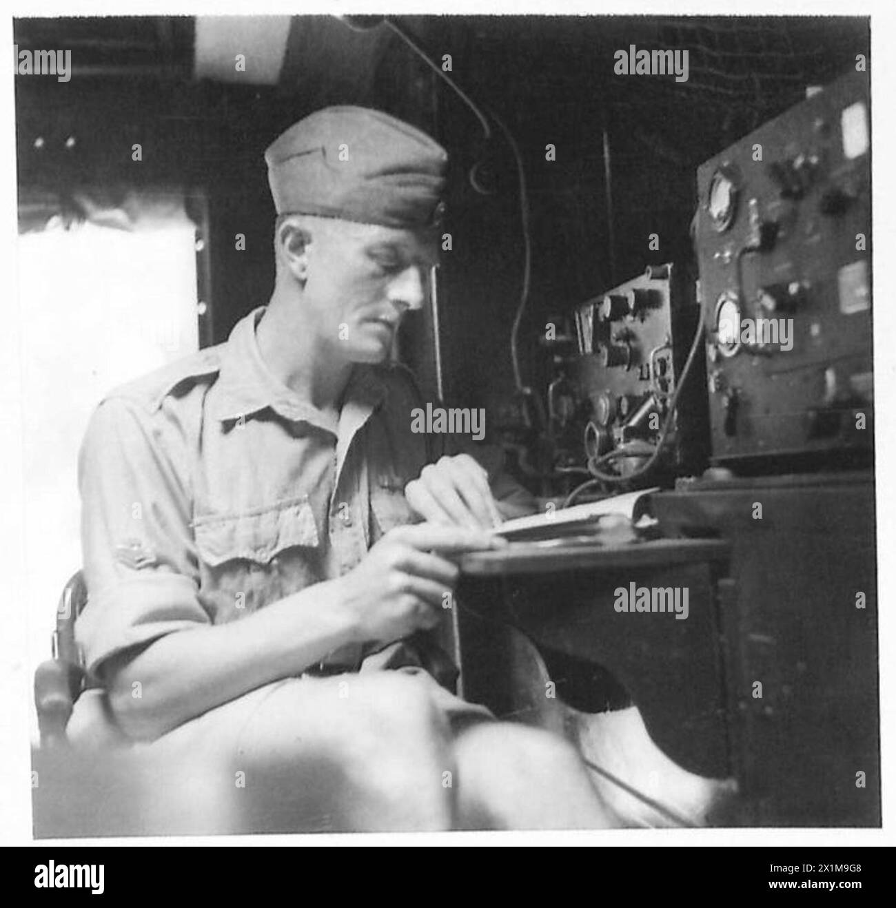 Photographies du S/Sgt. J.F. Luffman de l'armée britannique sont utilisés en Afrique du Nord pour illustrer les rapports d'observateurs pendant les opérations. Banque D'Images