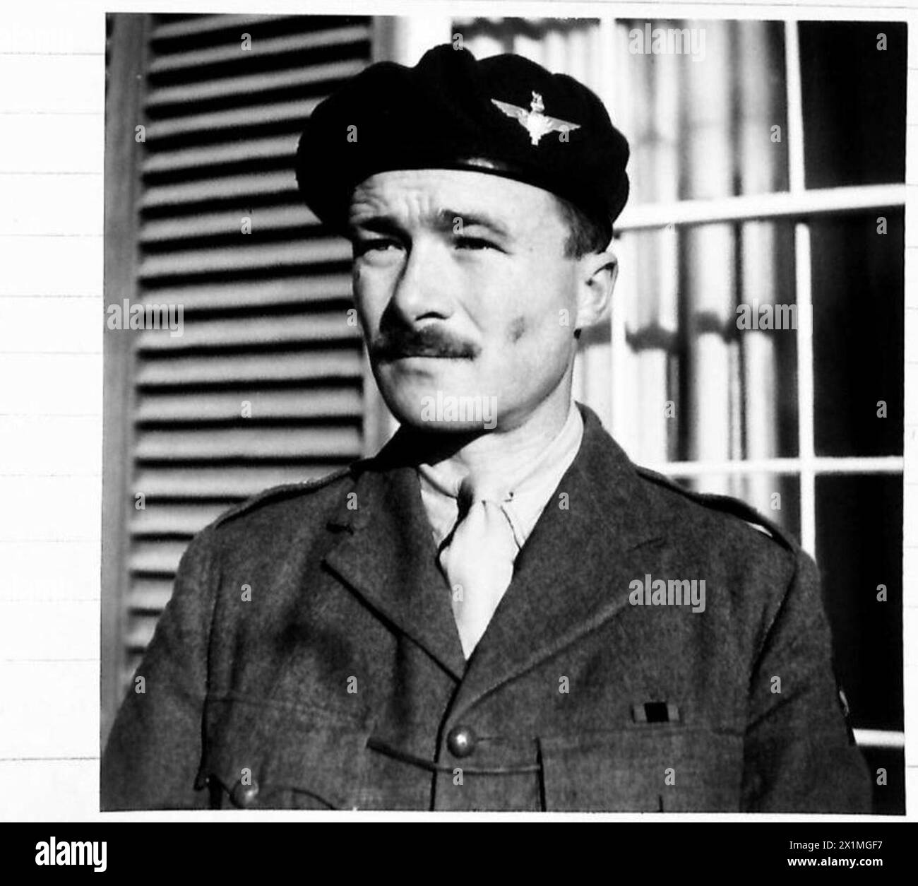 OFFICIERS DE la 6e DIVISION AÉROPORTÉE - Lieutenant Colonel P.J. Luard, O.C. 13e bataillon de parachutistes, 6e division aéroportée, armée britannique Banque D'Images