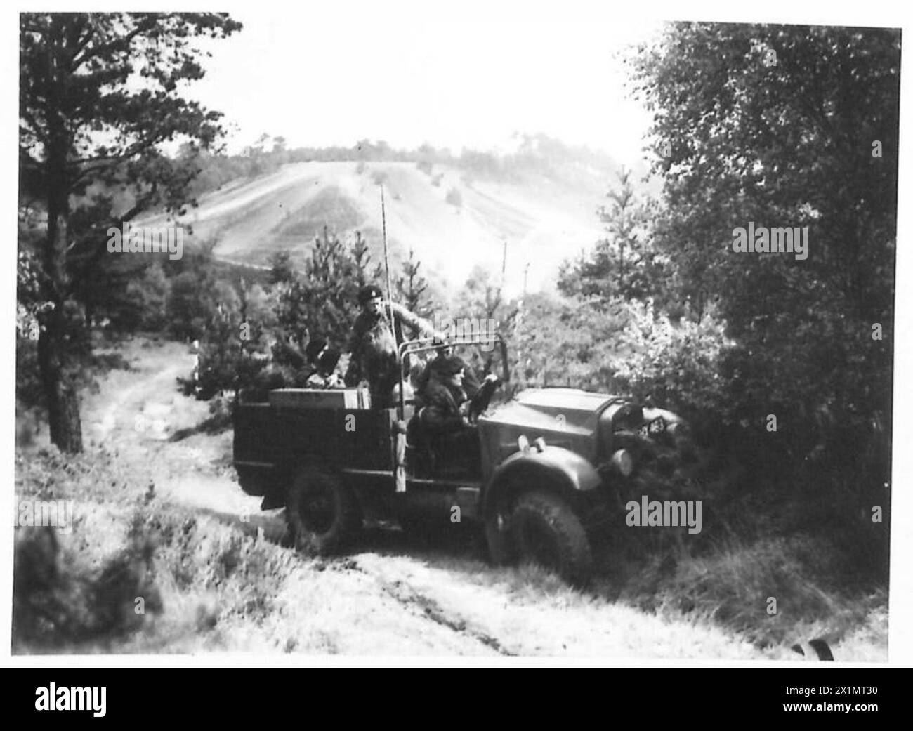 Une unité de signalisation mobile opère pendant la visite des députés turcs et des rédacteurs en chef du Commandement Aldershot de l'armée britannique. Banque D'Images