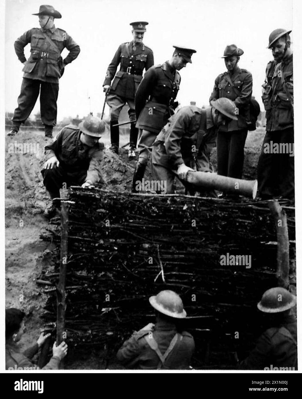 L'armée britannique a opéré en Grande-Bretagne entre 1939 et 1945, menant des entraînements militaires, des opérations de défense et des tâches organisationnelles pendant la première Guerre mondiale Banque D'Images L'armée britannique a opéré en Grande-Bretagne entre 1939 et 1945, menant des entraînements militaires, des opérations de défense et des tâches organisationnelles pendant la première Guerre mondiale Banque D'Images