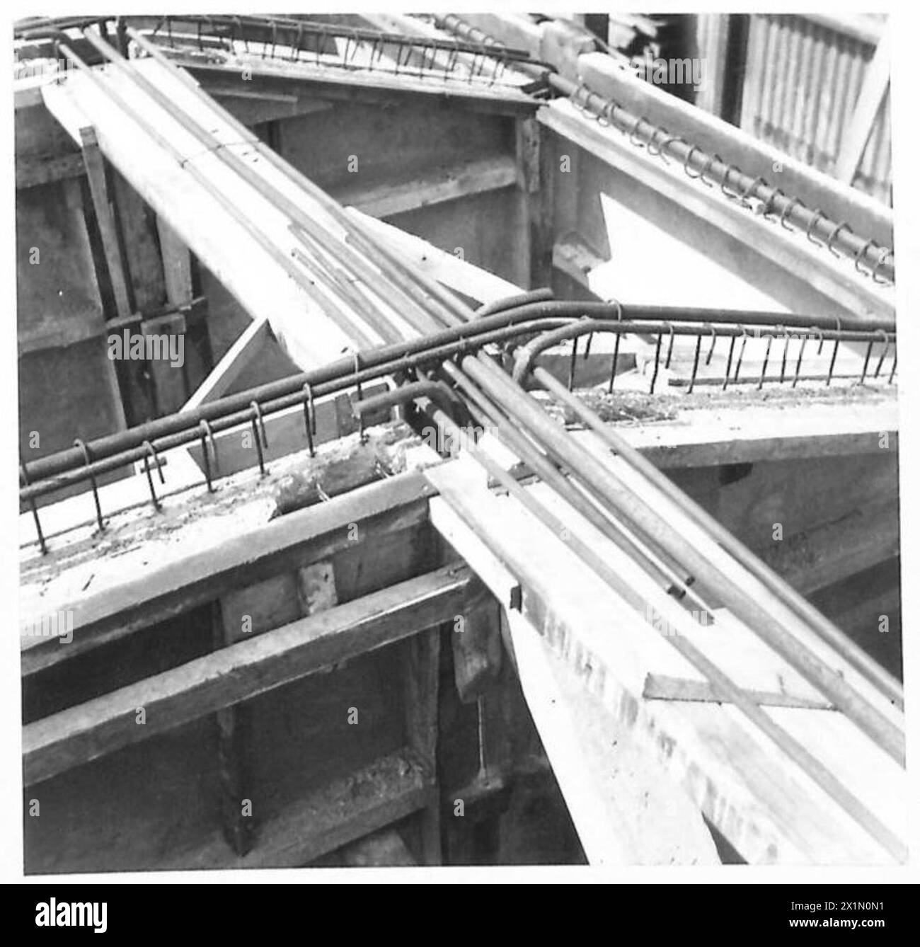 Construction et utilisation de 'coléoptères', supports flottants, à West India Dock supervisés par Messrs Watts, de l'armée britannique. Banque D'Images