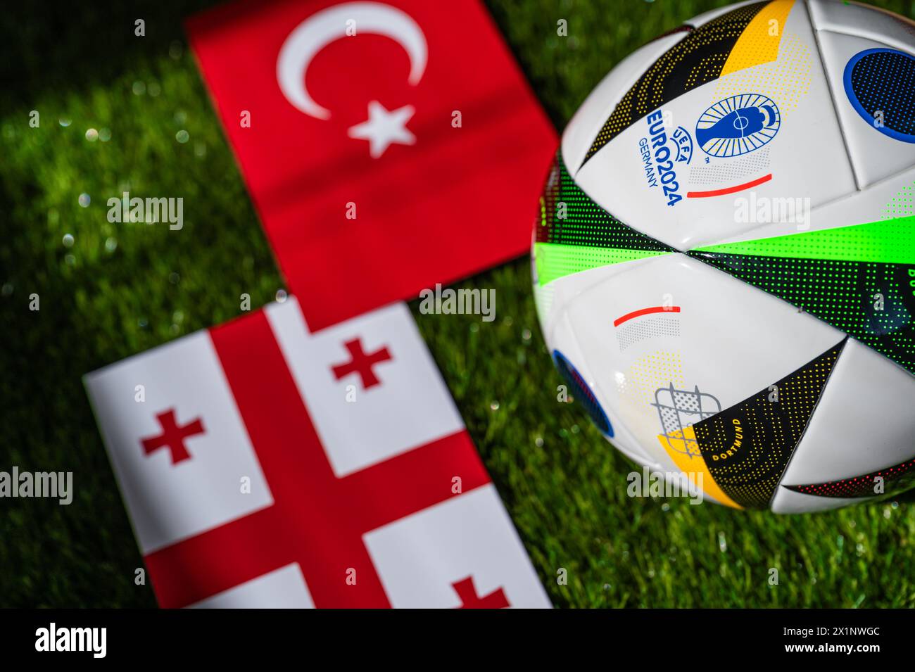 HAMBOURG, ALLEMAGNE, 17 AVRIL 2024 : Turquie vs Géorgie, Euro 2024 Groupe F match de football au BVB Stadion Dortmund, Dortmund, 18 juin 2024, bal officiel o Banque D'Images