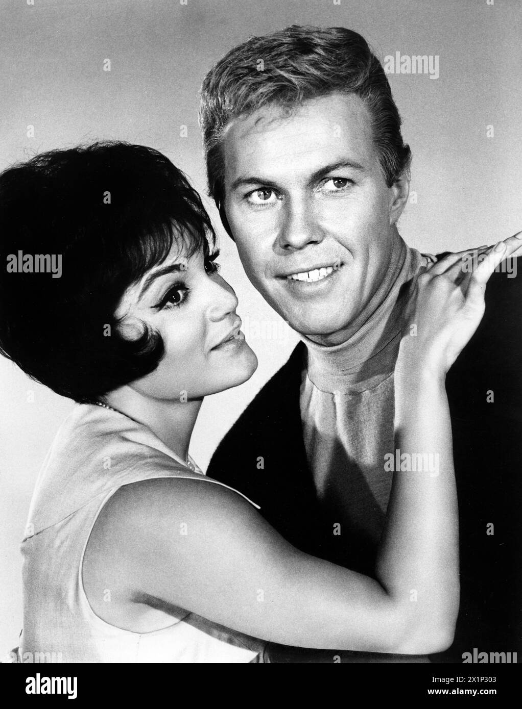 Connie Francis, Harve Presnell, sur le plateau du film, "When the Boys Meet the Girls", MGM, 1965 Banque D'Images