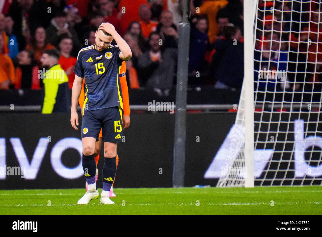 AMSTERDAM, PAYS-BAS - 22 MARS : Ryan Porteous, de l'Écosse, semble abattu lors du match amical entre les pays-Bas et l'Écosse à Johan Cruyff Banque D'Images