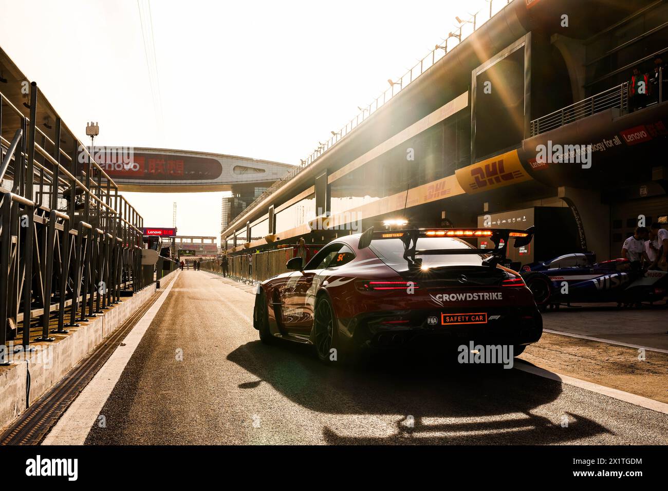 La FIA Mercedes-AMG GT Black Series Safety car lors du Grand Prix de Chine de formule 1 Lenovo 2024, 5ème manche du Championnat du monde de formule 1 2024 du 19 au 21 avril 2024 sur le circuit international de Shanghai, à Shanghai, en Chine Banque D'Images