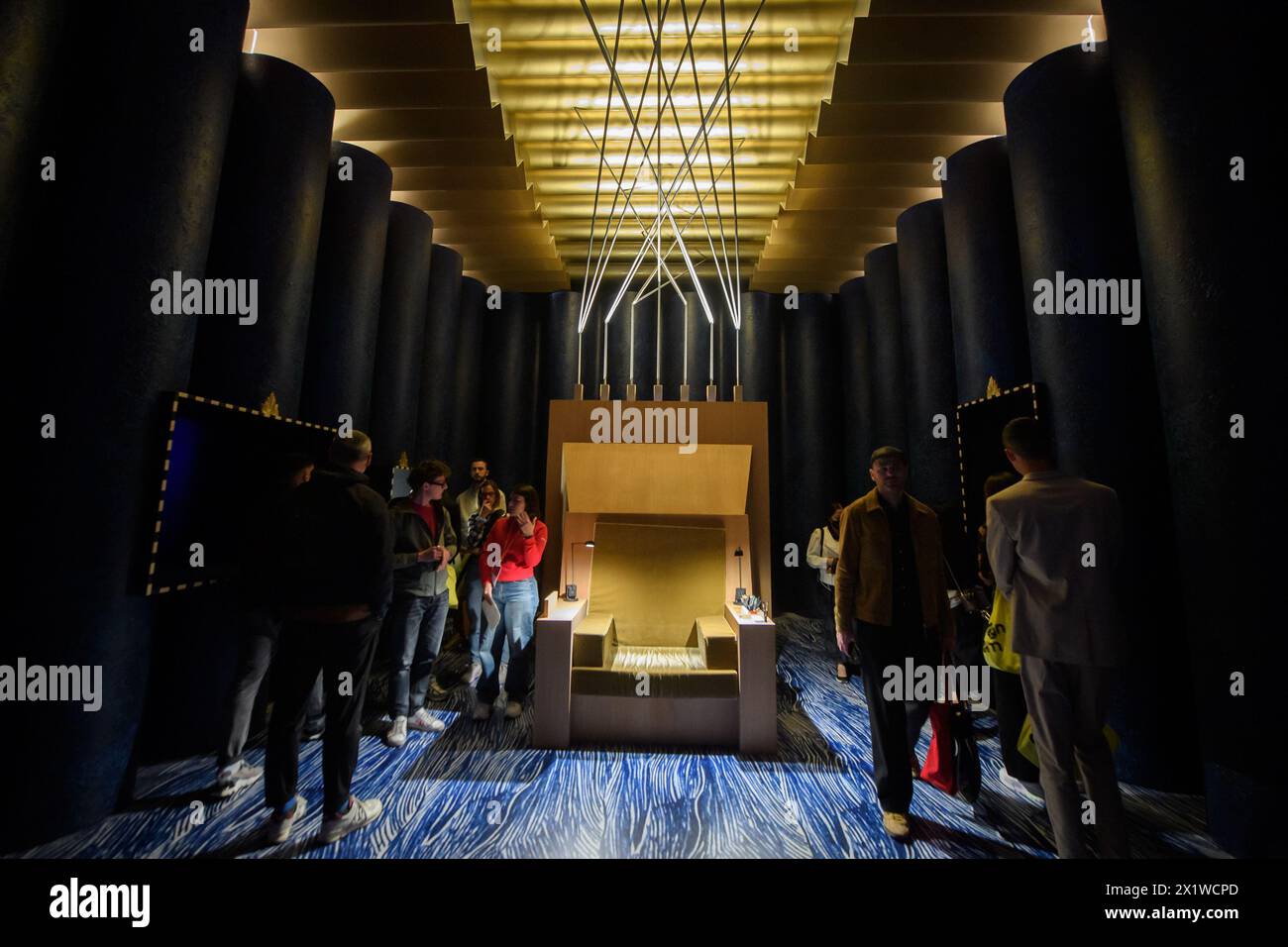 Milan, Italie. 18 avril 2024. A Thinking Room, installazione del regista David Lynch al Salone del Mobile di Rho - Gioved&#xec ; 18 Aprile 2024(Foto Claudio Furlan/Lapresse) A Thinking Room, installation du réalisateur David Lynch au Salone del Mobile de Rho - jeudi 18 avril 2024 (photo Claudio Furlan/Lapresse) crédit : LaPresse/Alamy Live News Banque D'Images