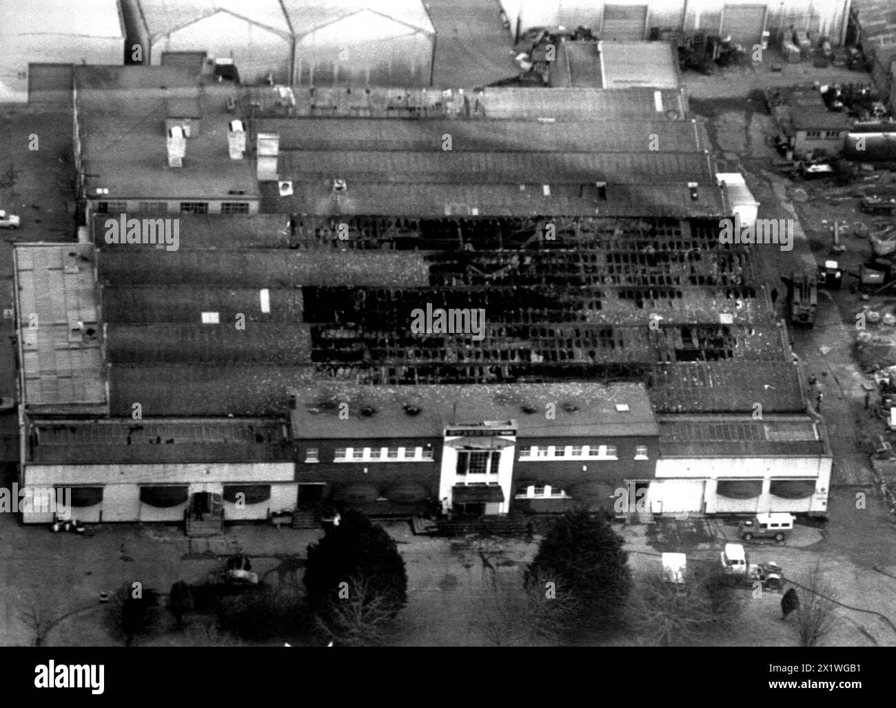 Photo du dossier datée du 14/2/1981 de la Stardust Disco noircie par le feu à Artane, Dublin, où au petit matin 48 jeunes ont péri dans un incendie. Un verdict de meurtre illégal a été rendu par le jury des enquêtes Stardust Fire pour les 48 personnes qui sont mortes dans la catastrophe de la boîte de nuit de Dublin en 1981. Date d'émission : jeudi 18 avril 2024. Banque D'Images