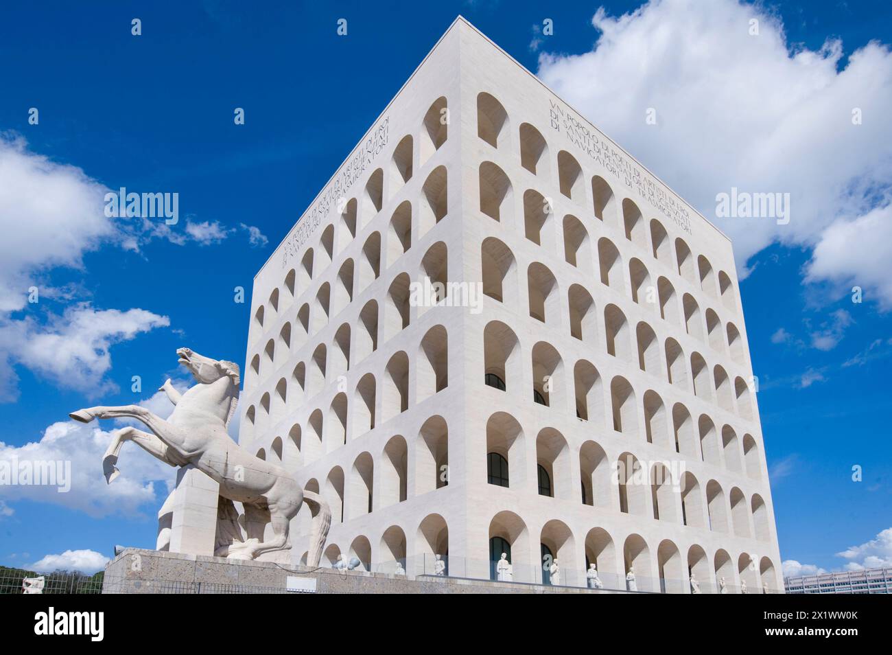 Palais de la civilisation italienne. EUR Rome. Lazio. Italie Banque D'Images