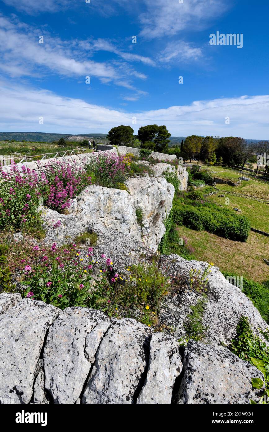 Latomia sculptée. Zone archéologique de ​​akrai. Palazzolo Acreide. Sicile Banque D'Images