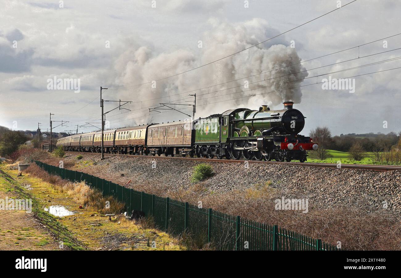 5043 'Earl of Mount Edgcumbe' s'éloigne de Carnforth avec le 'Shap Mountaineer' à Carlisle le 16.3,24. Banque D'Images