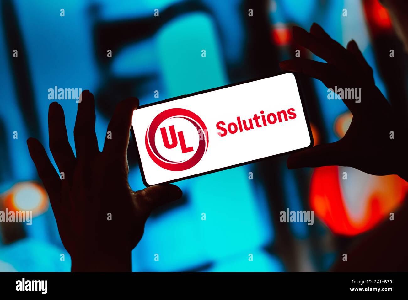 Brésil. 22 mars 2024. Dans cette illustration photo, le logo UL solutions Inc est affiché sur l'écran d'un smartphone. (Crédit image : © Rafael Henrique/SOPA images via ZUMA Press Wire) USAGE ÉDITORIAL SEULEMENT! Non destiné à UN USAGE commercial ! Banque D'Images
