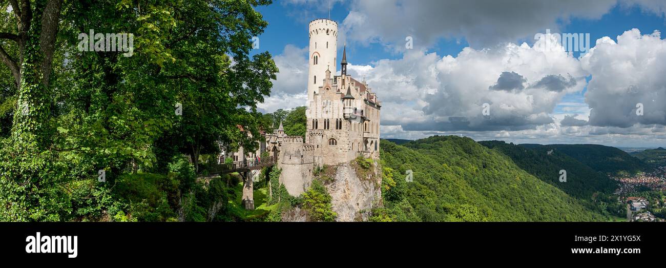 Le château de Lichtenstein n'a été construit qu'au XIXe siècle. Au cours du romantisme dans le style néo-gothique, inspiré par le roman chevalier "Licht Banque D'Images