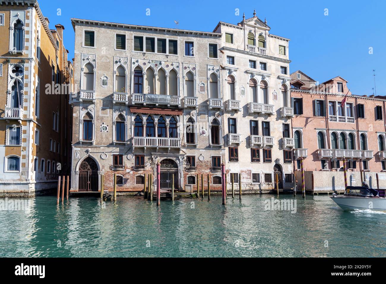 VENISE, ITALIE - MARTH 12, 2023 : Palazzo Barbaro est un ancien palais gothique italien sur le Grand canal. Banque D'Images