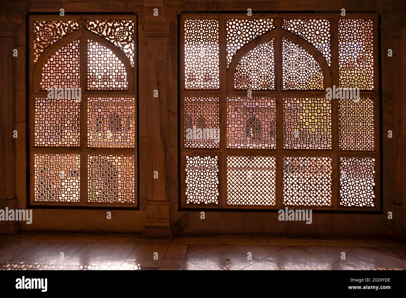 Jali Screens, Tombeau de Salim al-DIN Chishti, cour Jama Masjid, Fatehpur Sikri, Uttar Pradesh, Inde Banque D'Images