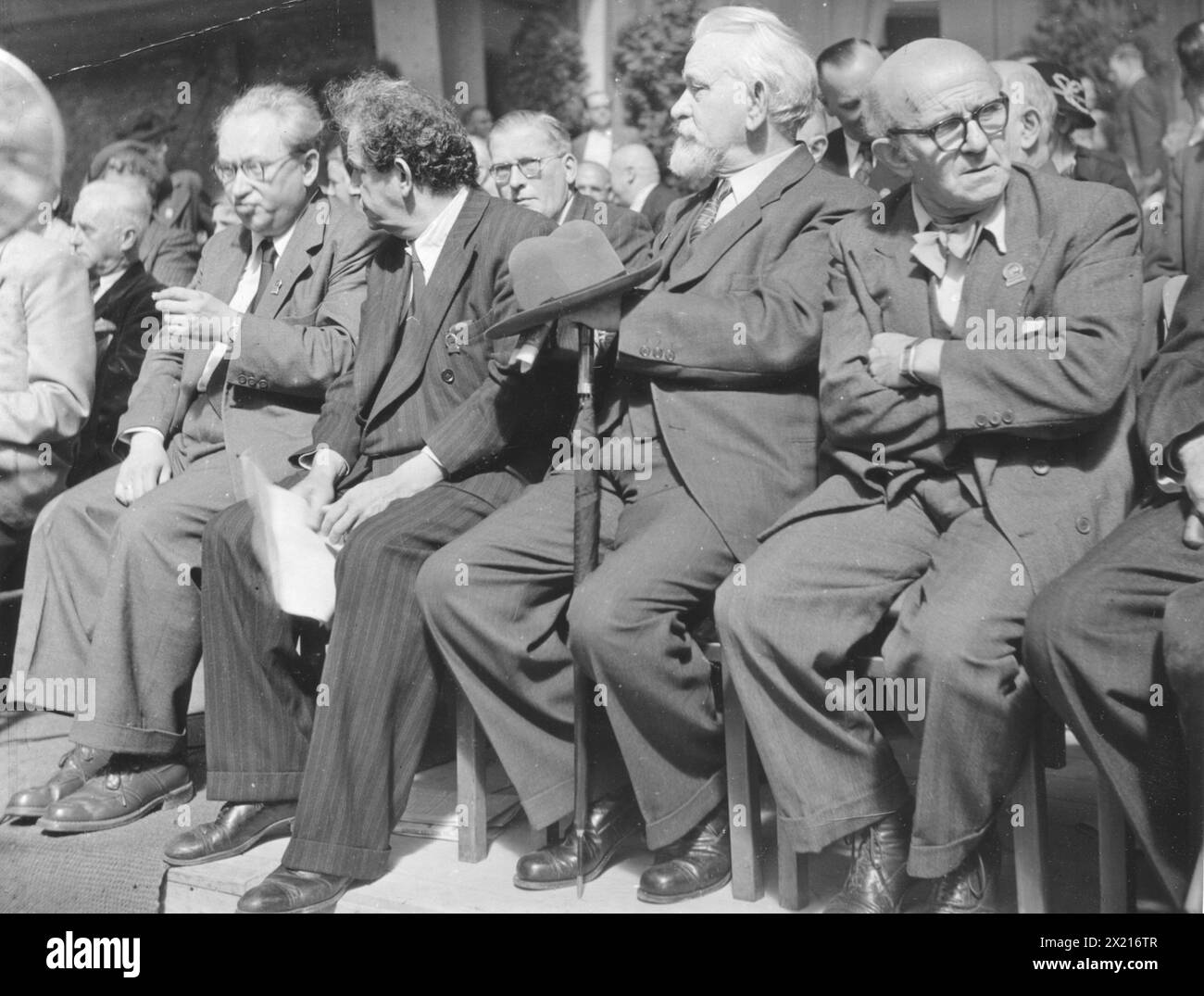 Sternberg, Fritz, 11.6.1895 - 18.10.1963, homme politique allemand (SAPD), gauche : Erich Ollenhauer, STAR, INFORMATIONS-AUTORISATION-DROITS-SUPPLÉMENTAIRES-NON-DISPONIBLES Banque D'Images