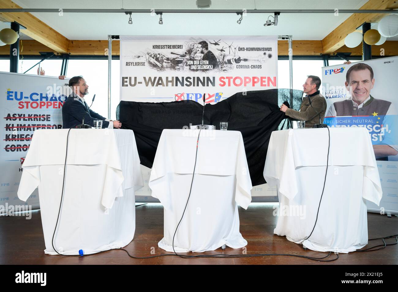 19.04.2024, Rust, AUT, Plakatpräsentation der FPÖ für die eu-Wahl, im Bild Harald Vilimsky (FPÖ) // Harald Vilimsky (FPÖ) lors de la présentation d'affiches pour les élections européennes depuis le FPÖ. Rust, Autriche le 2024/04/19. - 20240419 PD1751 Banque D'Images