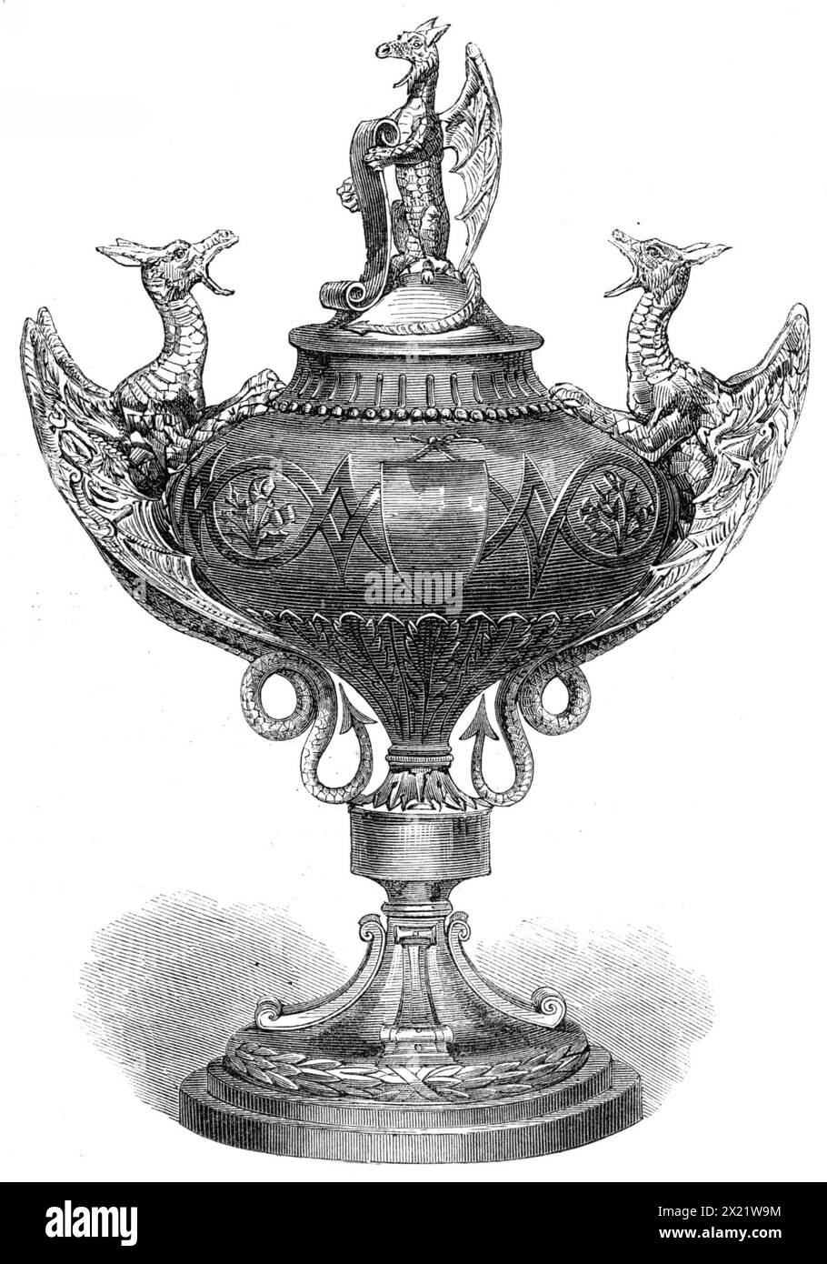 Dragon Cup des produits George's Rifle Volunteer corps, 1865. 'Cette gracieuse petite tasse a été fabriquée par MM. Ortner et Houle, bien James's-Street, sous la direction du lieutenant-colonel l'honneur C. H. Lindsay, commandant la préparation George's Rifles, par qui il a été créé en tant que prix de fusil, en relation avec le équipé George's Challenge vase... la Dragon Cup est de forme antique, et en même temps original dans ses détails. Le stand est surmonté d'une couronne de laurier liée, dont la tige est gravée avec les mots, "la Coupe du Dragon", et la base est ornée de floreated Banque D'Images