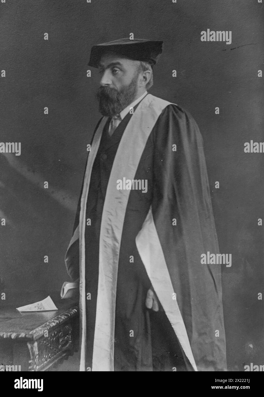 Dr WM. Bruce en tenue académique, 1910. Banque D'Images